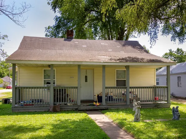 2020 N Glenwood Ave, Muncie, IN 47304