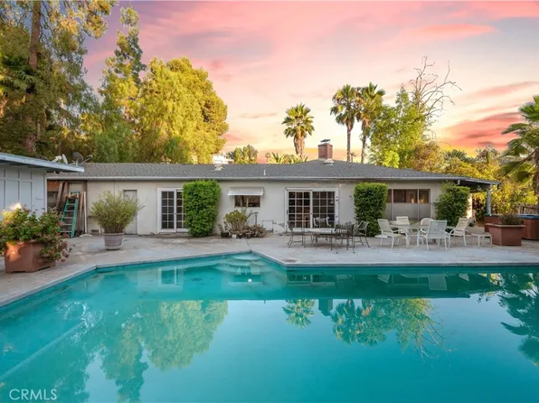 4371 Pampas Rd, Woodland Hills, CA 91364