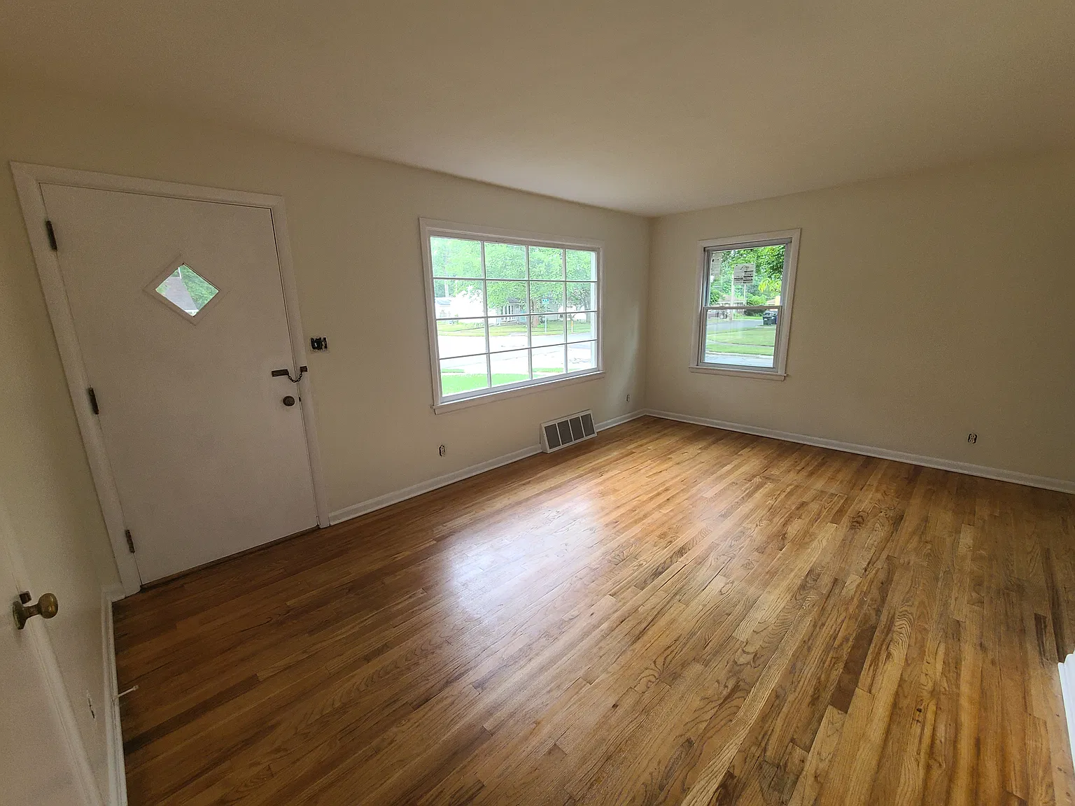 Monroe Ave, Cuyahoga Falls — Photo 2