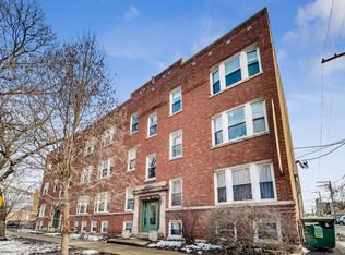 3303 W Ainslie St #3, Chicago, IL 60625
