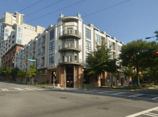 525 W 6th St #415, Charlotte, NC 28202