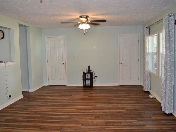 5th image of 619 6th Ave