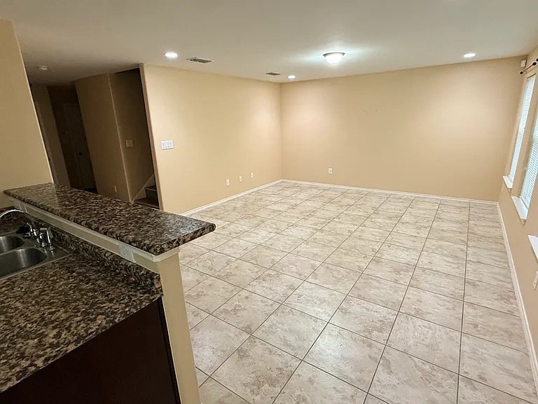 4405 Thunderbird Ave — Photo 117