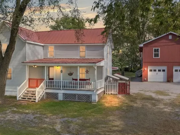 2613 Pine Grove Rd, Paris, KY 40361