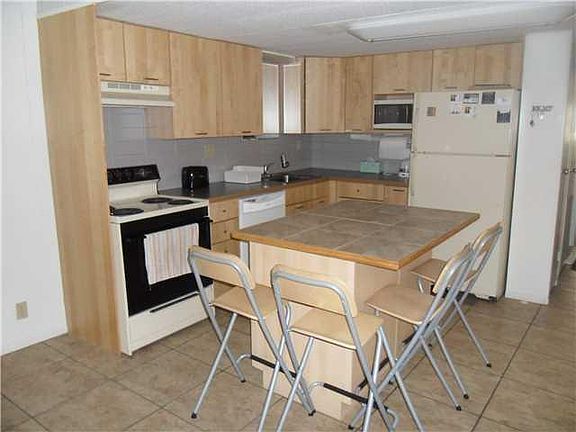 2nd image of 3140 Royal Palm Ct