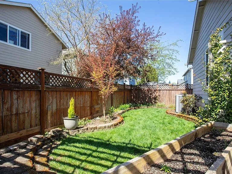 6949 Stone St SE — Photo 5