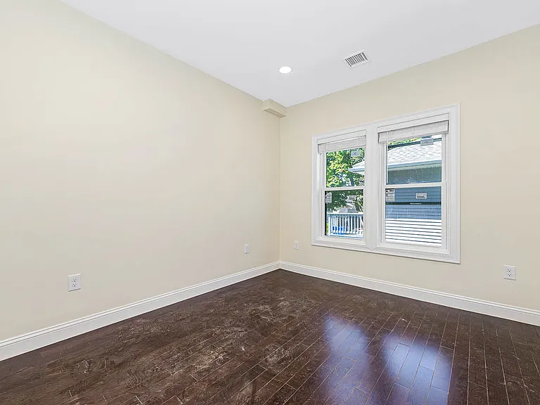 70-72 Stanley Ave #2F — Photo 18