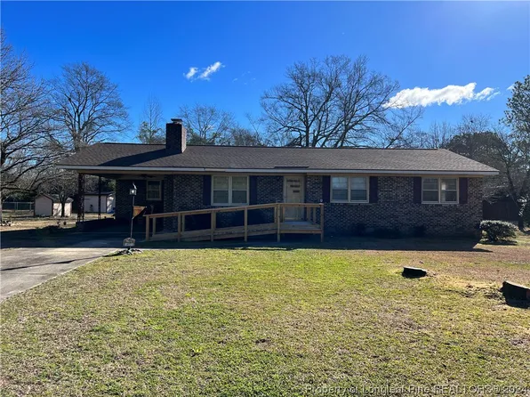 407 Friendly St, Fairmont, NC 28340