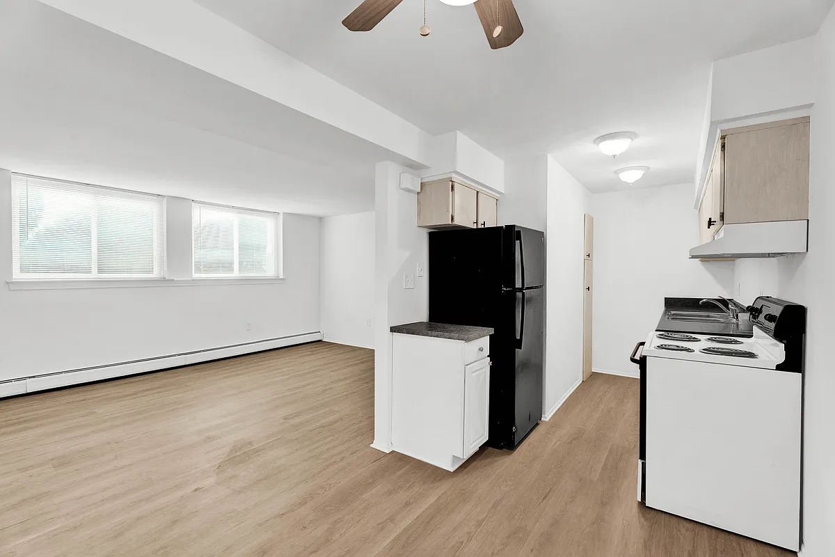 Building Photo - Corewell House Apartments