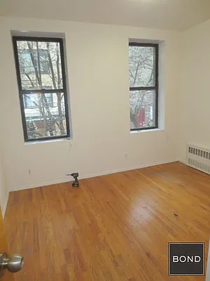 Rented by Bond New York | media 9