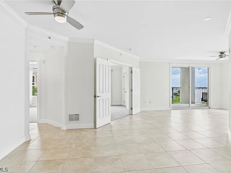 2825 Palm Beach Blvd #519 — Photo 3