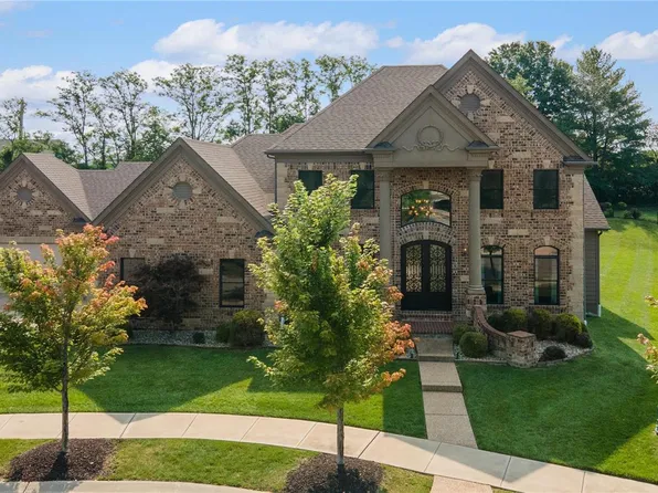 162 Kode Manors Ct, Grover, MO 63040