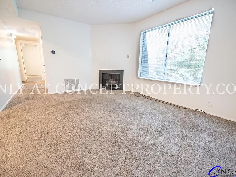 132 E 2nd Ave — Photo 7