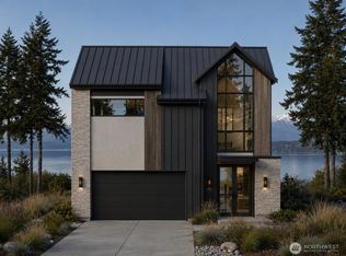 5215 SW Jacobsen Rd, Seattle, WA 98116