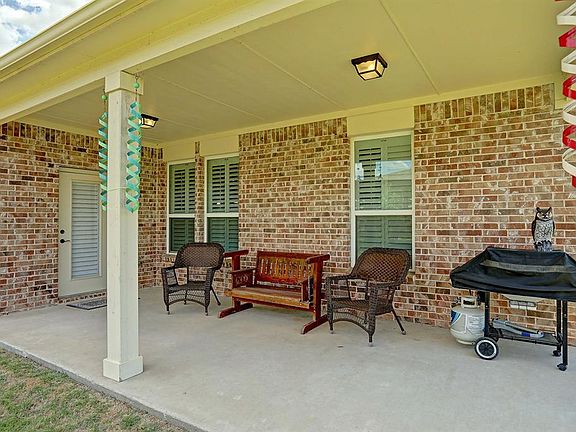 5th image of 7052 Kenway Dr