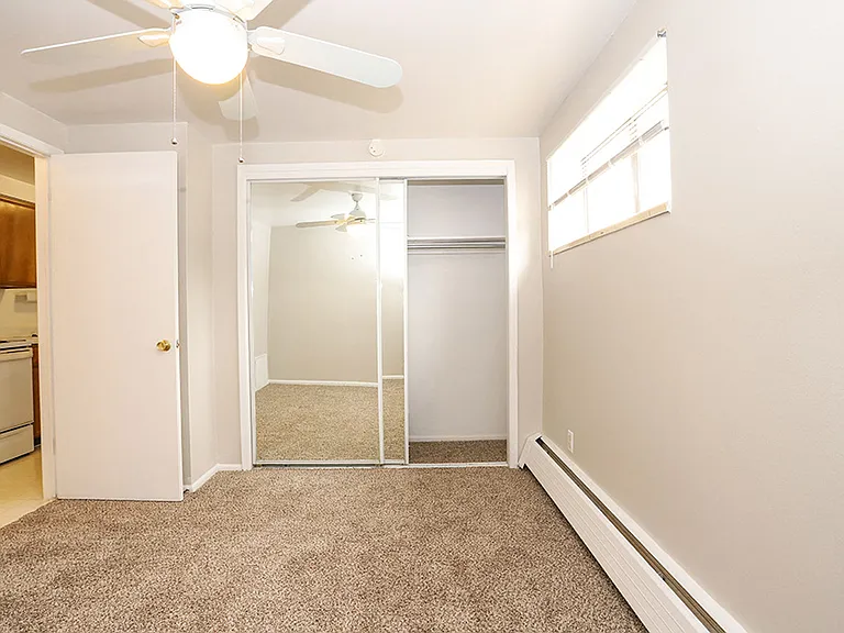 2459 S York St — Photo 26