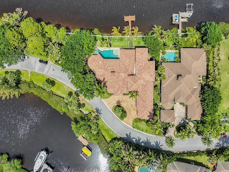 18669 SE Palm Island Ln — Photo 8