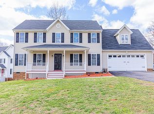 14224 Lyndhurst Dr, Chester, VA 23831