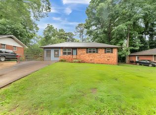 3553 Lakeview Dr, Rex, GA 30273