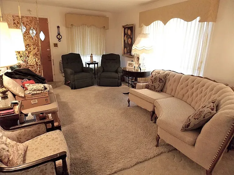 17919 Glen Oak Ave — Photo 13
