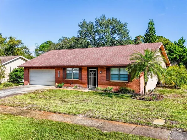 1637 Caledonia Dr, Palm Harbor, FL 34684
