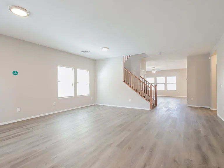 21160 E Munoz St — Photo 4