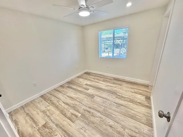 564 Florence St #6 — Photo 8
