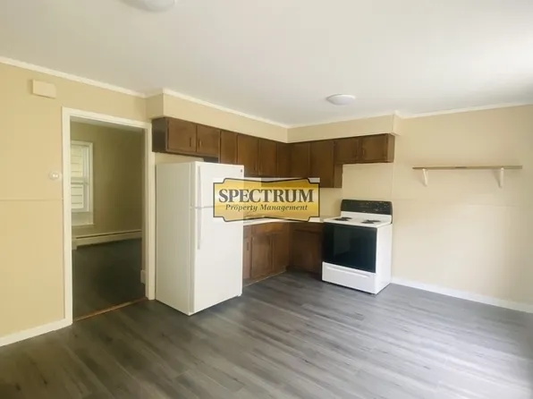 90 Elm St, Waterville, ME