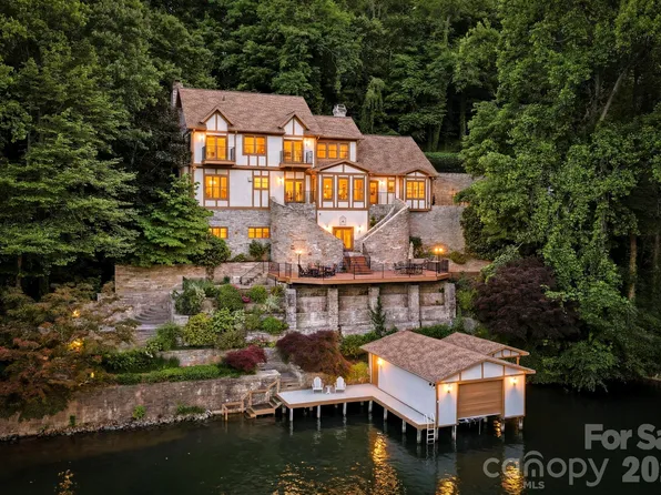 151 Garner Dr, Lake Lure, NC 28746