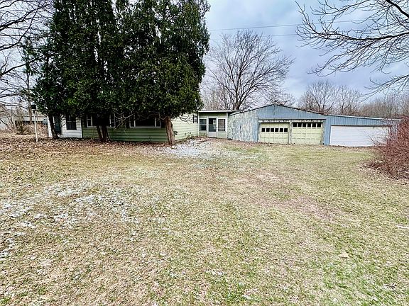 2nd image of 23707-15 Mile Rd