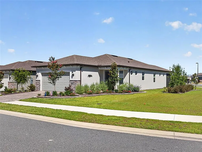 5798 SW 86th Avenue Rd — Photo 3