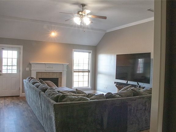 5th image of 8414 W Westridge Dr