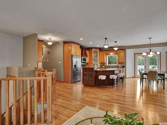 4th image of 214 Burke PLACE