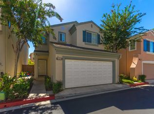 1040 Sungold Ct, Tustin, CA 92780