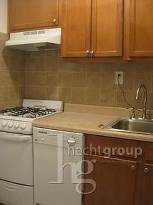 Rented by Hecht Group | media 22
