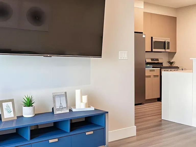 The Paragon Apartments — Photo 13