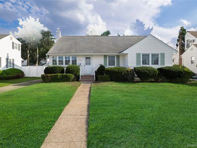 2874 Michael Road, Wantagh, NY, 11793