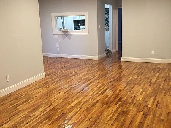 2nd image of 932 Bronx Park S APT Bb