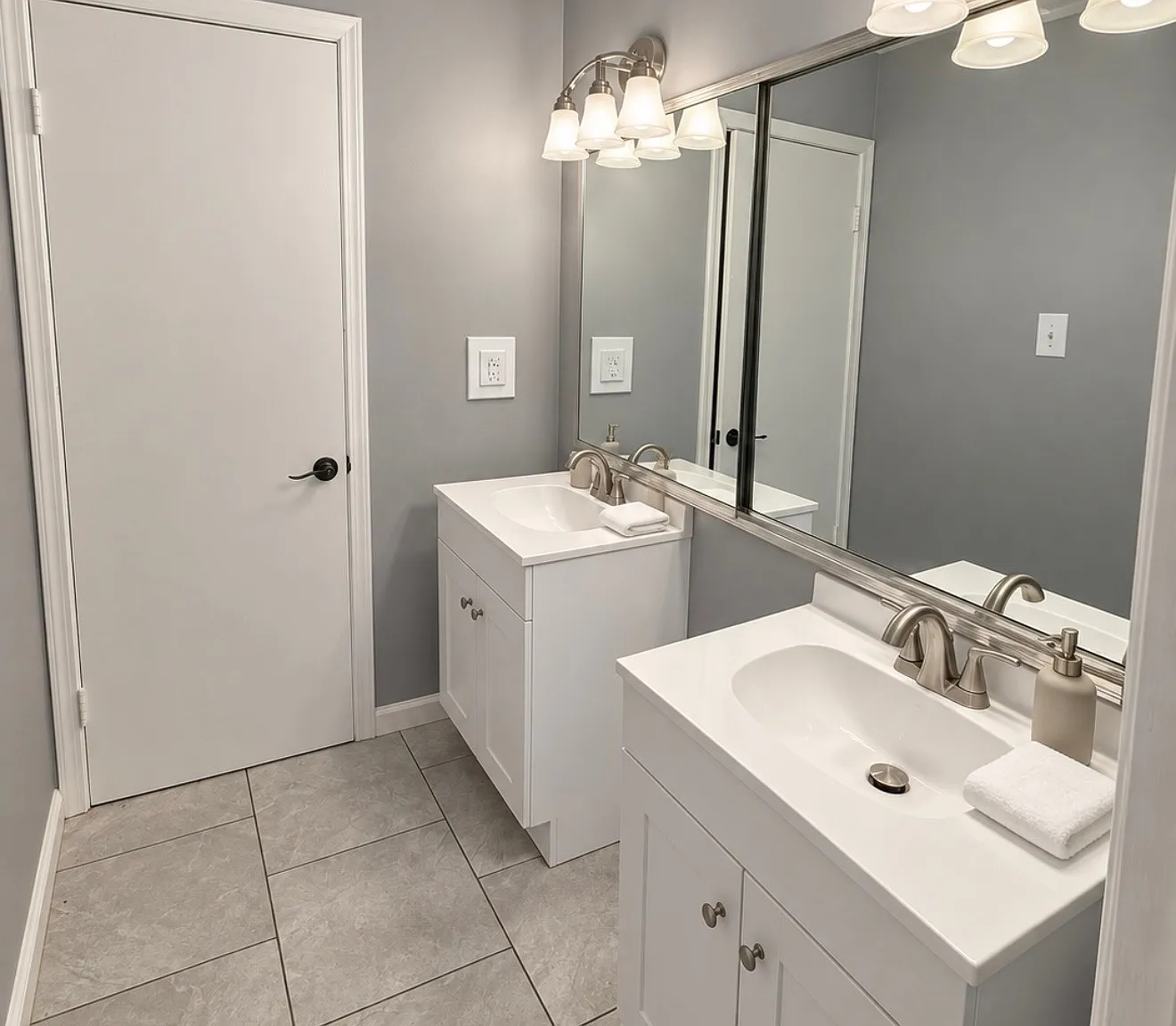 3 bed, 1.5 bath, 1460 sqft, $2,100 — Photo 1