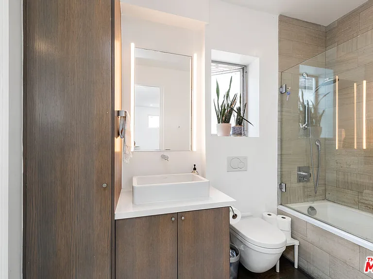 705 Sunset Ave #1/4 — Photo 13