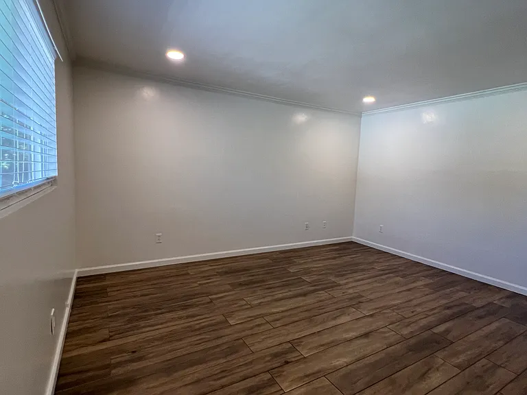 3917 Granada Ave — Photo 17