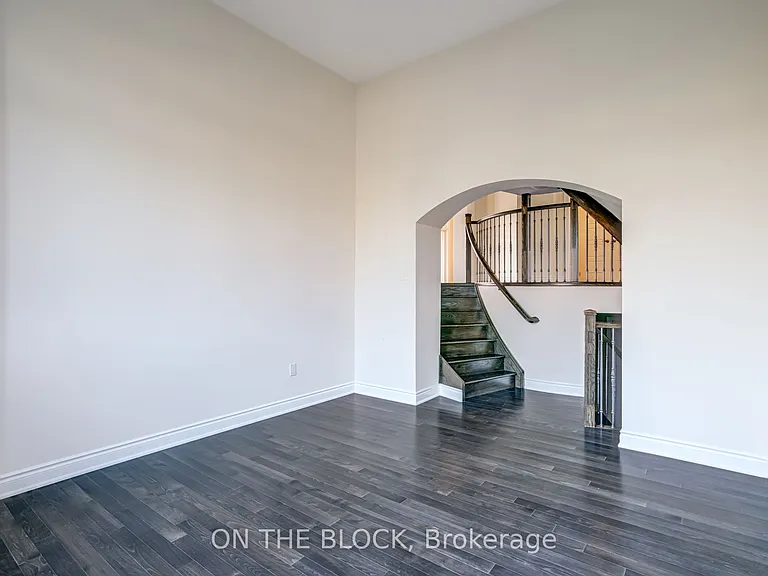 24 Whitewood Dr — Photo 15