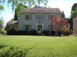 220 Hempstead Pl, Charlotte, NC 28207