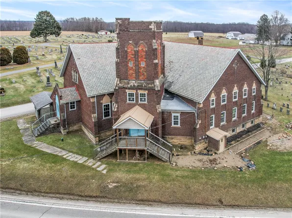 2158 Mercer Rd, Fredonia, PA 16124