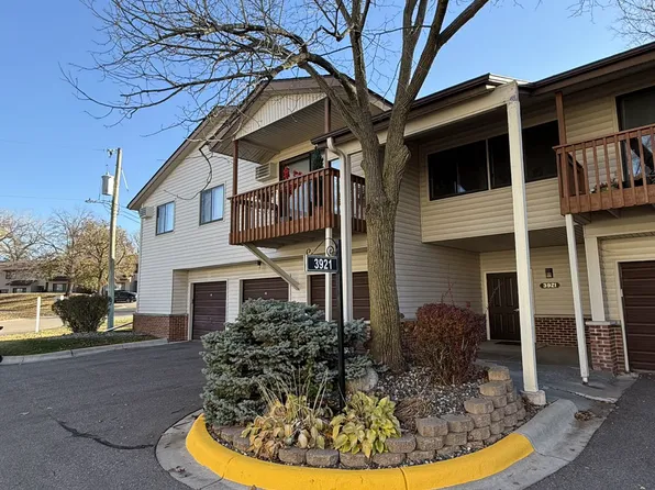 3921 Foss Rd NE #201, Saint Anthony, MN 55421