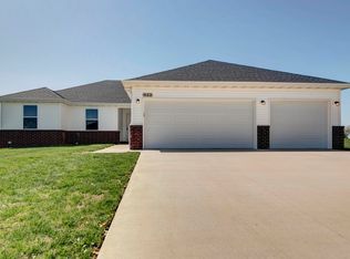 865 S Calabria Ave, Republic, MO 65738