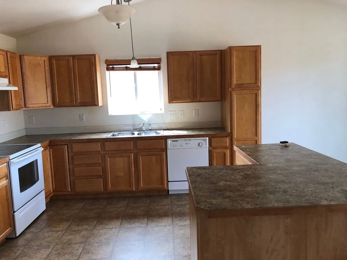 Great Home in West Greeley — Photo 4