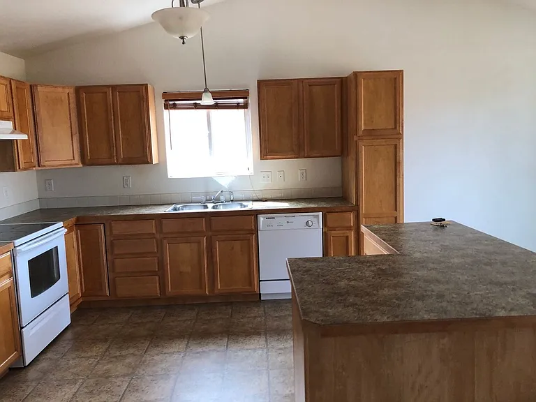 8641 W 17th Street Dr — Photo 4