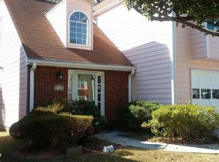 5365 Durham Ridge Ct, Lilburn, GA 30047