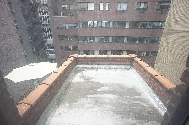 Rented by Compass | media 24